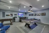 FunFilledHome-SharedPool-GameRoom-FirePit-Karaoke-AirConditioning-PetFriendly