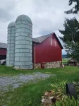 Farmstay with pool and firepit