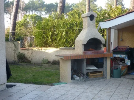 Ares house on arcachon basin Отели рядом с достопримечательностью «Palm'Arès»