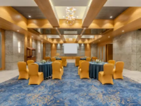 Park Inn by Radisson Navi Mumbai Hotels in Ghansoli