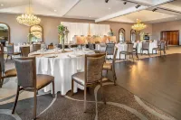Riverview Inn & Suites, Ascend Hotel Collection - parking