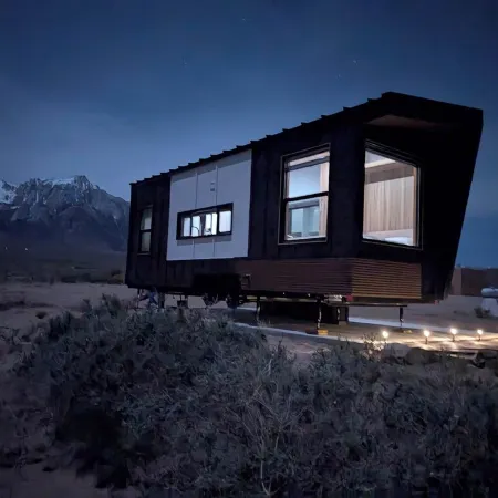 Summit Sanctuary: 360° Views