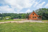 Modern Willis Cabin Retreat 24-Acre Working Farm! - 3 tähden