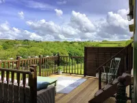 Lilly's Pad Hotels in Bude-Stratton