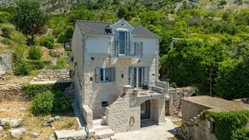 Villa GreyStone-House Podgora Charming with privat heated pool and romantic view
