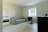 Sassi di Matera comfortable two-room apartment - free parking فنادق في 