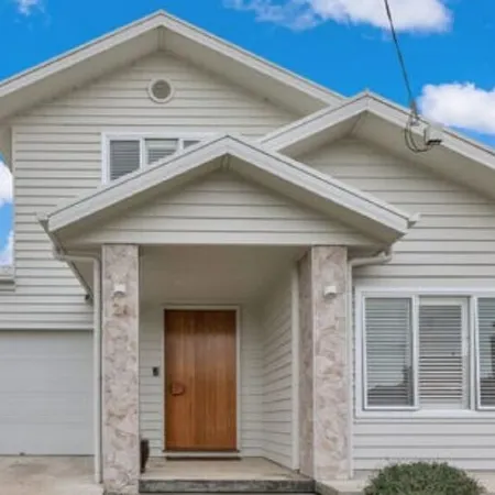 Absolute Central Townhouse