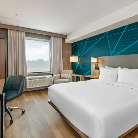 Comfort Inn & Suites Hotels in Cochrane District