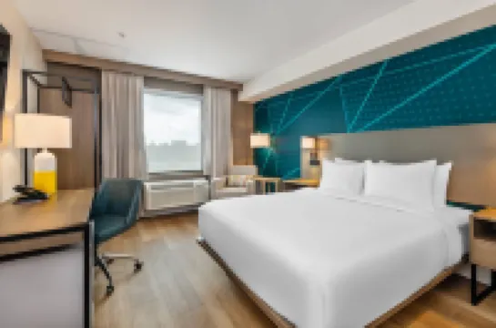 Comfort Inn & Suites Hotels in Cochrane