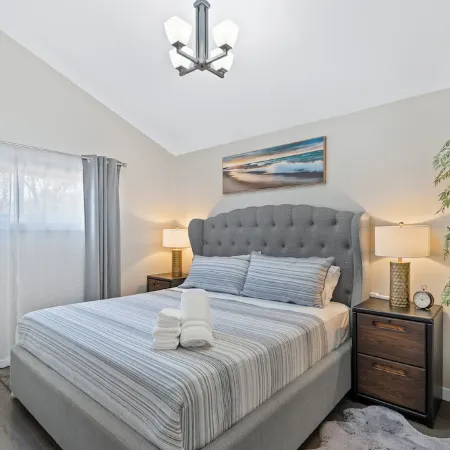 Charming 3BR/2BA Retreat in Villa Park – Comfort, Space & Convenience!