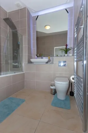 Flat 308 One bedroom Apartment Отели в г. Сметвик