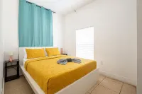 King Size Beds, Chef's Kitchen & Central Location Hotels in West Little River