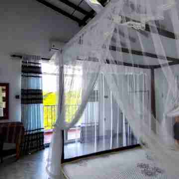 Villa 51 ,Spacious 4-bedroom apartment with WiFi, AC in enchanting Hikkaduwa Rooms