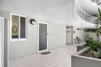 Mini Apartment Hotels in Pialba