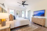 New Home in Tusculum - ALL King Beds! No Cleaning Fees!