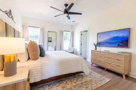 New Home in Tusculum - ALL King Beds! No Cleaning Fees!