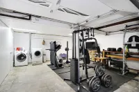 Adorable & Charming Single-Family Home!