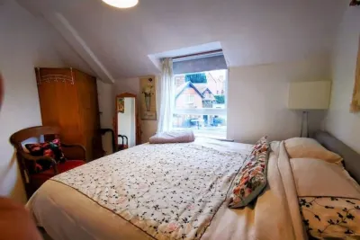 Bright cozy apartment in North Cotswolds Hotels in 