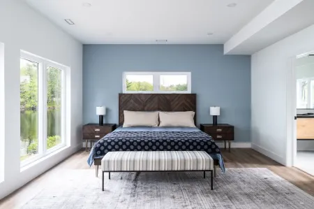 Spectacular Muskoka Lakehouse near Oastler Provincial Park and Rose Point Trail