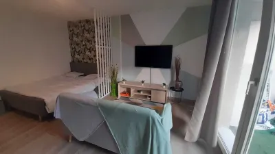 At the foot of the station and in the heart of the town of cergy le haut Hotel in zona Centre d'Accueil Universel - Cergy Préfecture