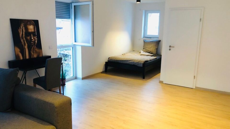 50sqm suite in Heilbronn with its own underground parking garage. Temporary living in Heilbronn a.N