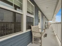 Cozy 1-bedroom condo in Lavallette, located 1 block from beach Ξενοδοχεία στην πόλη Lavallette