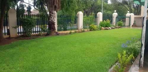 Family friendly,clean, spacious,modern,business desk,fast WiFi,secured,quite Hotels in Mafikeng