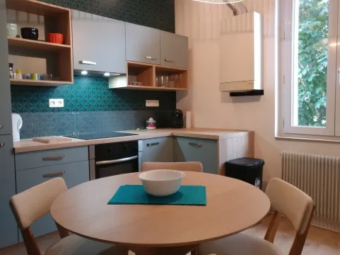 Apartment for 5. Quiet location. Grenoble city