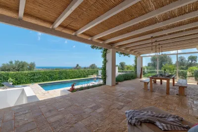 Luxury villa with trullo and sea view, Villa Deria pOrto Guaceto - Orto Giardino 주변 호텔