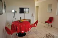 Very nice T3 apartment with swimming pool near the sea