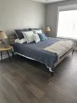 RIVERFRONT  NEW 4-bedroom house with WiFi and AC in Calico Rock - Family
