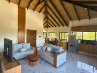 ático hermoso en el cuarto piso Hotels in Jarabacoa