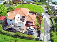 Free Loaner car….Barbados Charming 3-Bedroom with AC, WiFi in ST James. Hotels in Prospect