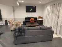 Private 1BD Basement Apartment w. Gym Hotels in Severn