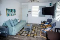 Spacious 6-bedroom villa in gorgeous Luquillo with WiFi, AC