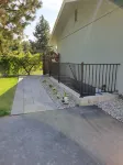 Quiet, cozy, well-lit basement studio in a peaceful Coeur d'Alene neighborhood
