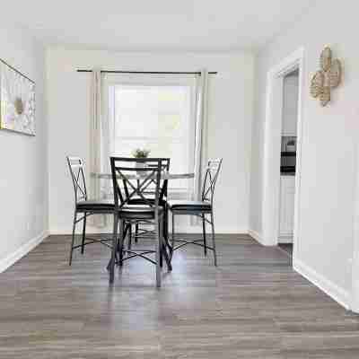 Riverside A2 - QUEEN 2BD/1BA Apt near River Others