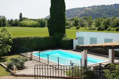 Le Mas des Chevaux, Authentic Provencal Mas with swimming pool for 12 people