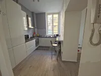 Central and quiet apartment, 1 min from the Duomo and 3 min from Lake Como.