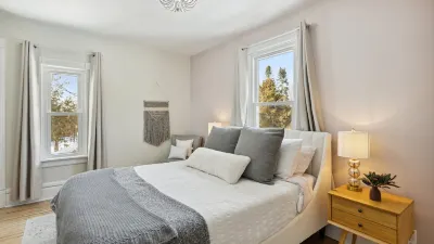 Cozy Loft - Steps to Downtown Hotel in zona Third Avenue Playhouse (TAP)