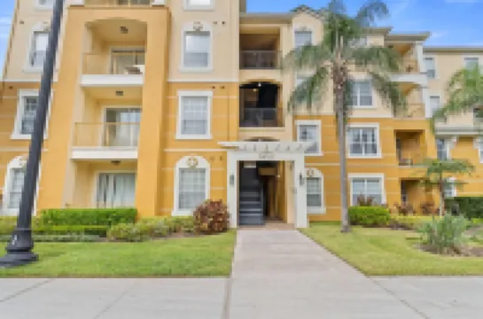 4816 Cayview Avenue 303