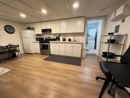 Get away with this cozy studio