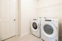 Spacious 9-bedroom Orlando vacation home