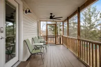 MountainWaters - Mtn, River, Relax! - Hottub, Private Riverfront, Firepit.