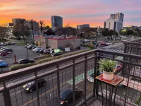 Charming 2-bedroom condo with Golden Gate and Bay Bridge View in Emeryville Hotels in Emeryville