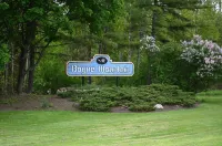 Charming Red Cabin in the woods. A perfect stay just 3 min from ski resort!