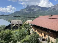 Grand Appartement Avec Très Grande Terrasse de 50m2 Dans 1 Village Haut-savoyard Hôtels à : Passy