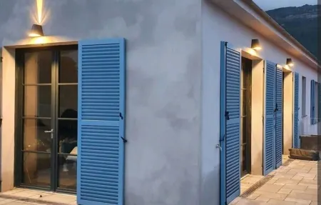 Casa Lunga in Erbalunga- A stone's throw from the beach