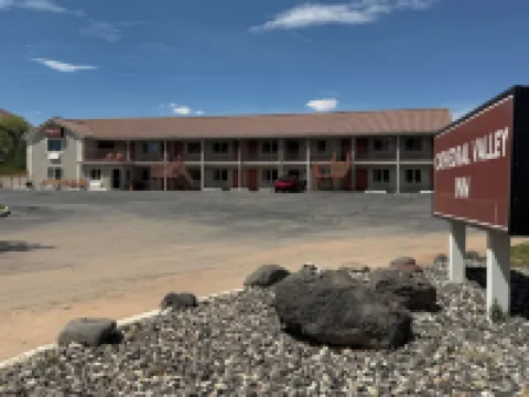 Cathedral Valley Inn