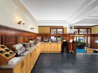Huntingdon Hotel and Suites - breakfast